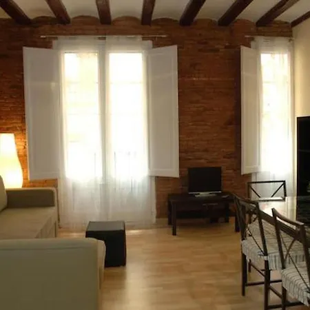 Ramblas Renovated Flat With Authentic Designs